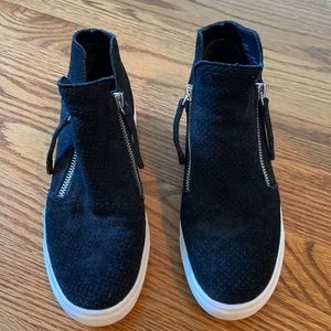 Steve Madden Women's Caliber Sneaker. Black suede